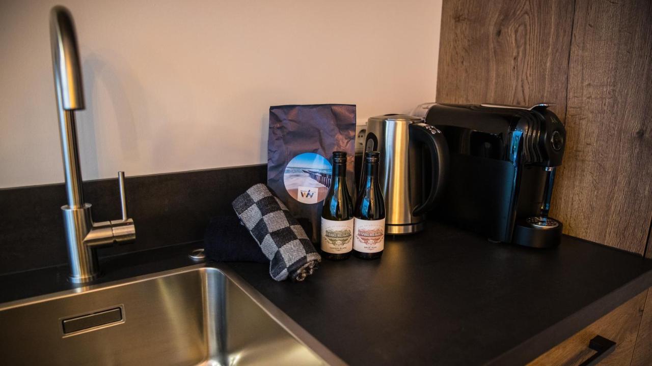 Oranjezon - Vakantiehuis 6 personen Vrouwenpolder Bagian luar foto